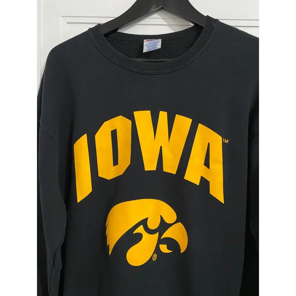 University of Iowa Hawkeyes Crewneck Sweatshirt Size M - Picture 2 of 4